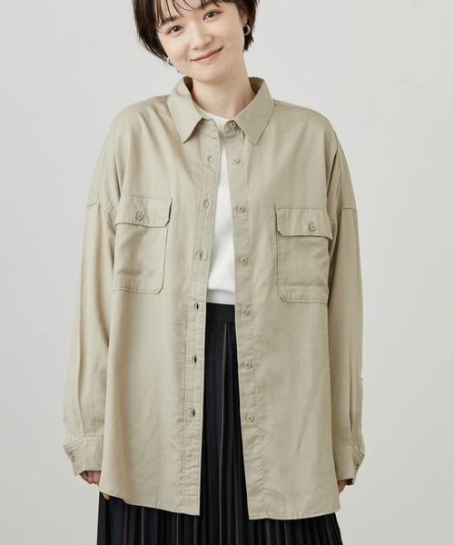 AMERICAN HOLIC（アメリカンホリック）の「Wポケットワイドシャツ（シャツ/ブラウス・レディース・チャコールグレー/ライトベージュ・M/L）」の3枚目の写真