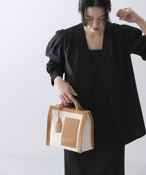 URBAN RESEARCH（アーバンリサーチ）の「ANABEL　ANABEL POCKET square（トートバッグ・レディース・オリーブ/キャメル・-）」の2枚目の写真