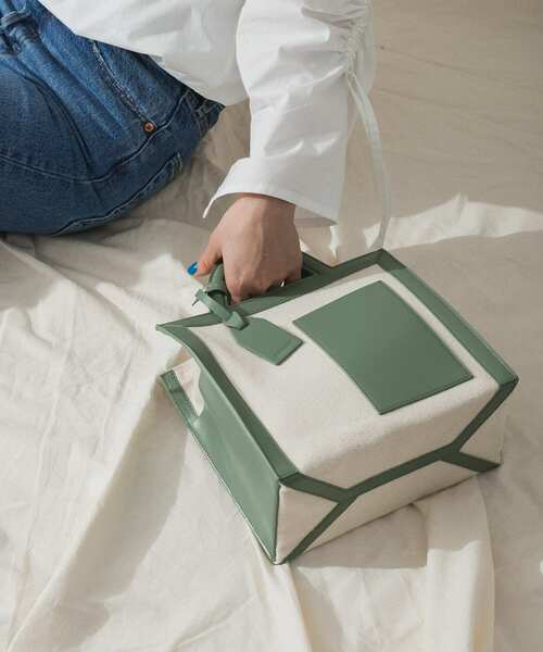 URBAN RESEARCH（アーバンリサーチ）の「ANABEL　ANABEL POCKET square（トートバッグ・レディース・オリーブ/キャメル・-）」の14枚目の写真