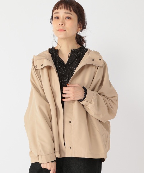 studio CLIP(スタディオクリップ)の「【撥水/マシーンウォッシャブル】撥水ポンチョマウンテンパーカー(マウンテンパーカー・レディース・ベージュ/カーキ/ネイビー・FREE)」の2枚目の写真