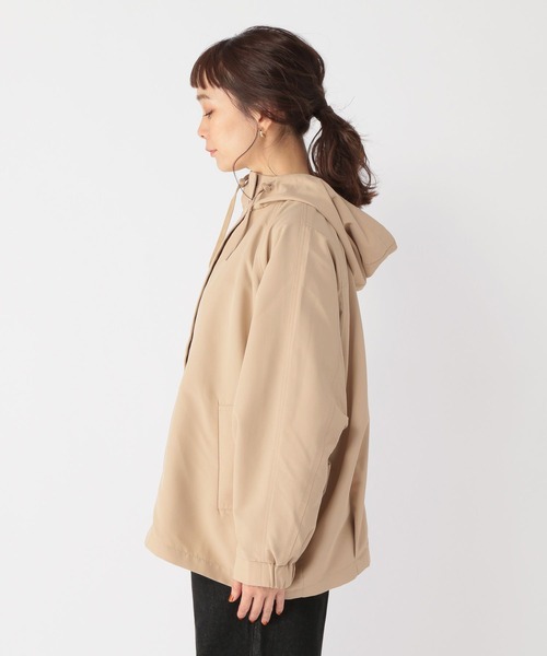 studio CLIP(スタディオクリップ)の「【撥水/マシーンウォッシャブル】撥水ポンチョマウンテンパーカー(マウンテンパーカー・レディース・ベージュ/カーキ/ネイビー・FREE)」の8枚目の写真