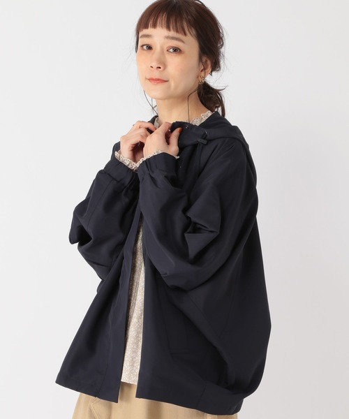 studio CLIP(スタディオクリップ)の「【撥水/マシーンウォッシャブル】撥水ポンチョマウンテンパーカー(マウンテンパーカー・レディース・ベージュ/カーキ/ネイビー・FREE)」の22枚目の写真