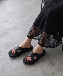 AAA+Feminine 軽量、滑りにくいクロスフラットサンダル