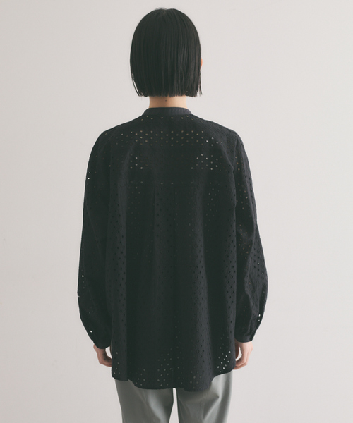 qualite(カリテ)の「バンドカラーレースシャツ(シャツ/ブラウス・レディース・ホワイト/ブラック・フリー)」の13枚目の写真