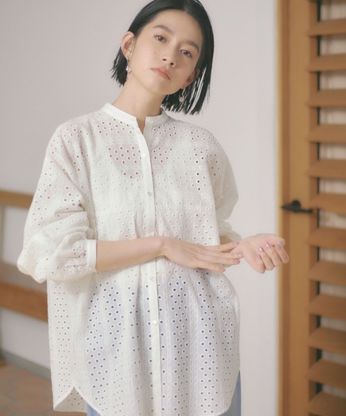 qualite(カリテ)の「バンドカラーレースシャツ(シャツ/ブラウス・レディース・ホワイト/ブラック・フリー)」の2枚目の写真