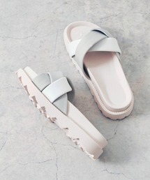 welleg（ウェレッグ）の「編み込みベルト クッションサンダル（サンダル）」