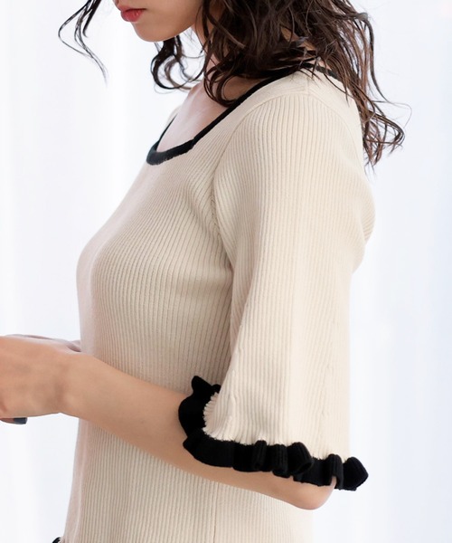 GeeRA(ジーラ)の「フリル&フレアー袖リブニット(ニット/セーター・レディース・ブラック/オフホワイト・MEDIUM/LARGE/X-LARGE)」の6枚目の写真