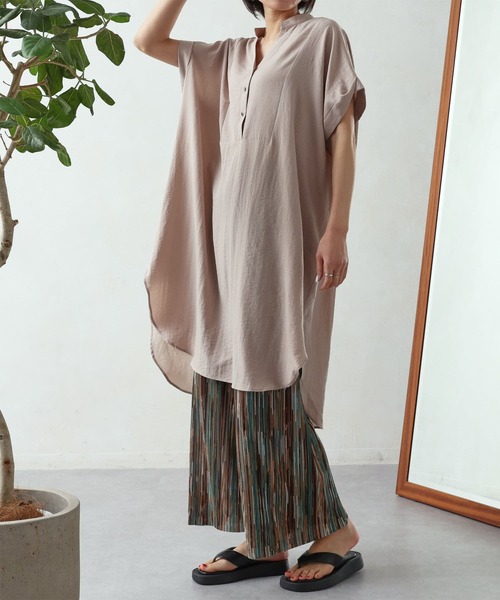 Thevon（ゼボン）の「ブザム切替フレンチワンピース（チュニック・レディース・ブラック/グレイッシュベージュ/ライム/ブルー・FREE）」の2枚目の写真