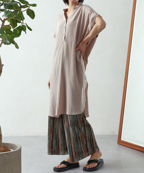 Thevon（ゼボン）の「ブザム切替フレンチワンピース（チュニック・レディース・ブラック/グレイッシュベージュ/ライム/ブルー・FREE）」の12枚目の写真