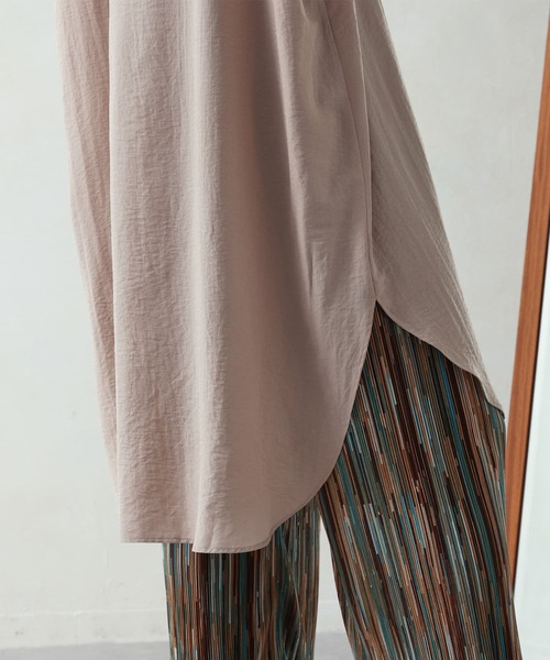 Thevon（ゼボン）の「ブザム切替フレンチワンピース（チュニック・レディース・ブラック/グレイッシュベージュ/ライム/ブルー・FREE）」の14枚目の写真