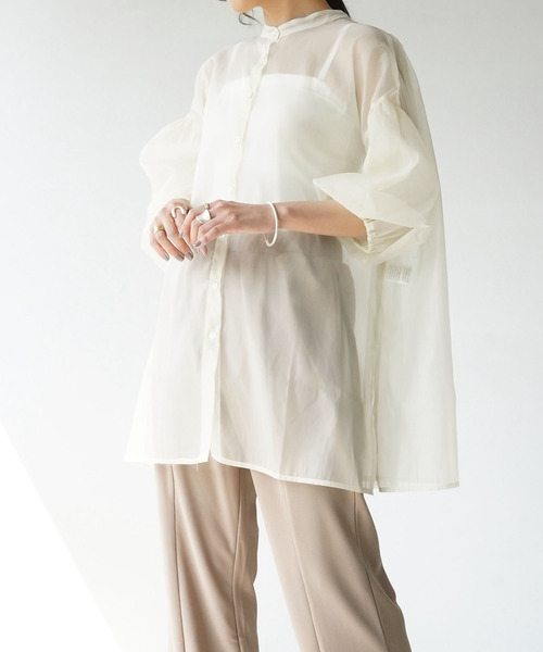 IAMUSE（アイアミューズ）の「【IAMUSE】オーガンジーバックギャザーブラウス S0658（シャツ/ブラウス・レディース・グレー/オフホワイト/グリーン・FREE）」の5枚目の写真