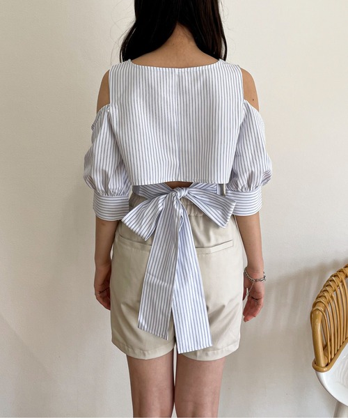 EPIMI E'PIMMY（エピミエピミー）の「オープンショルダーディティールブラウス（シャツ/ブラウス・レディース・オフホワイト/オレンジ/ブルー・MEDIUM）」の14枚目の写真