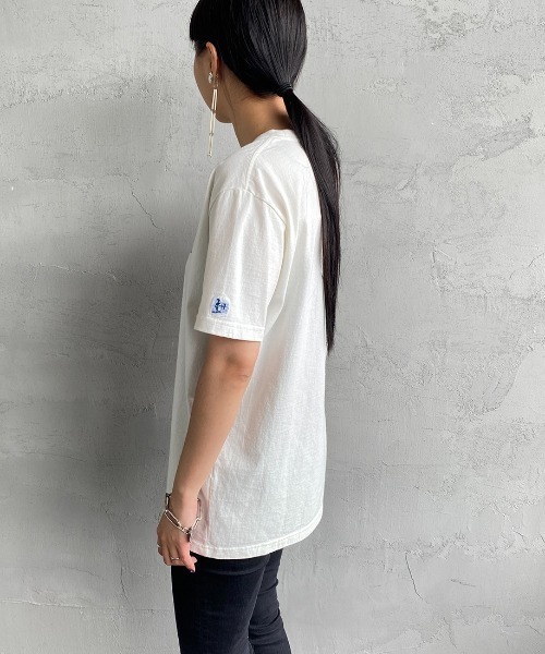 The Endless Summer（エンドレスサマー）の「[THE ENDLESS SUMMER/エンドレスサマー] 別注 ワンポイントBUHI刺繍Tシャツ（Tシャツ/カットソー・レディース・ホワイト/ブラック/ベージュ・M/L/XL）」の11枚目の写真