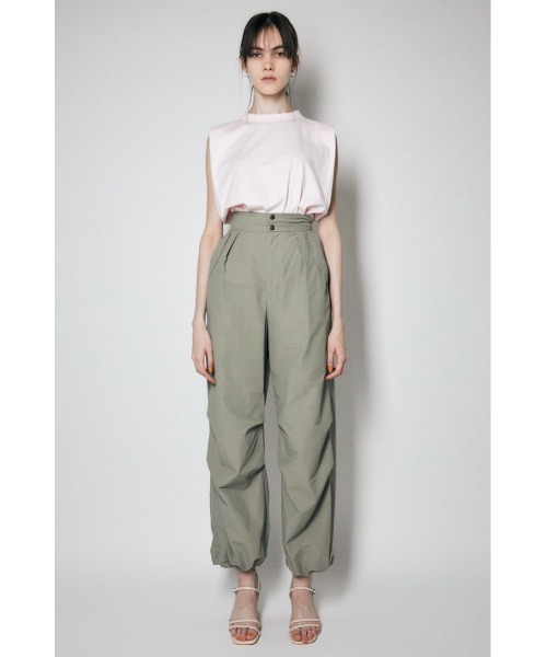 MOUSSY(マウジー)の「DRAWSTRING TUCK パンツ(カーゴパンツ・レディース・ブラック/ライトカーキ/キナリ・0/1/2)」の7枚目の写真