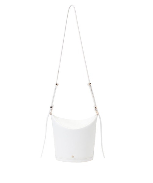 anuans（アニュアンス）の「ダブルストラップバケットバッグ（ショルダーバッグ・レディース・ホワイト/ブラック/キャメル/ベージュ系その他・FREE）」の9枚目の写真