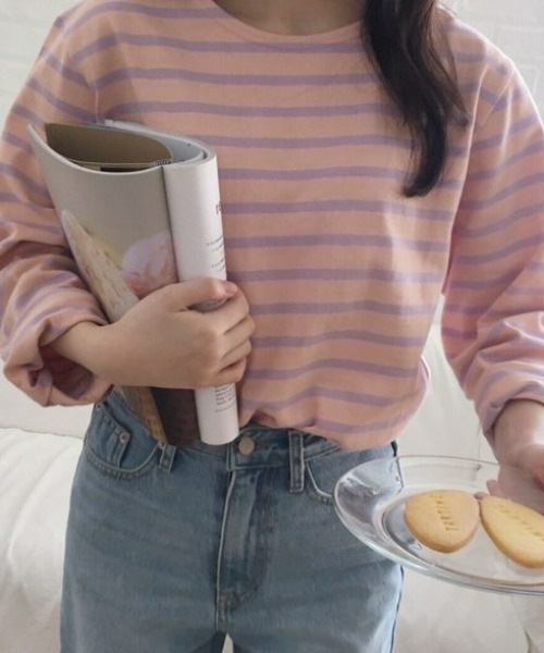 at12:03(アットイチニーゼロサン)の「バイカラーボーダー ボートネックTシャツ(Tシャツ/カットソー・レディース・ピンク/オレンジ/ブルー/グリーン・FREE)」の15枚目の写真