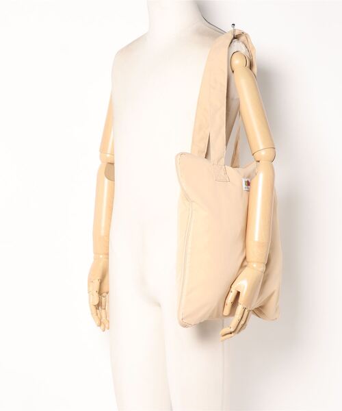 FRUIT OF THE LOOM（フルーツオブザルーム）の「【FRUIT OF THE LOOM】NYLON  ROUND FASNAR TOTE BAG/ナイロントートバッグ（トートバッグ・メンズ・ブラック/ネイビー/ピンク/ミント/グレー/ベージュ・FREE）」の10枚目の写真