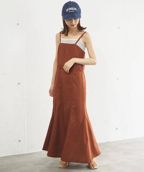 tiptop（ティップトップ）の「リネンタッチマーメイドジャンパースカート（ジャンパースカート・レディース・ブラック/ブラウン/グリーン/ダークオレンジ/ブルー/ダークブラウン・FREE）」の17枚目の写真