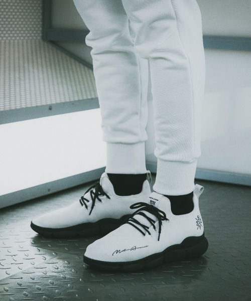 SY32 by SWEET YEARS(エスワイサーティトゥバイスィートイヤーズ)の「【WEB限定】MATIN AVENIR×SY32 by SWEETYEARS ×ROYAL FLASH/COLLABORATION KNIT SNEAKERS(スニーカー・メンズ・ホワイト/ブラック・41/42/43/40)」の15枚目の写真