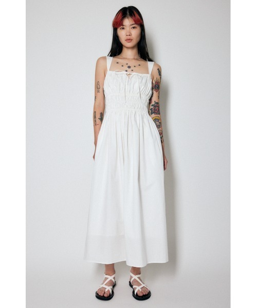 MOUSSY（マウジー）の「COTTON GATHER CAMI ドレス（ワンピース・レディース・レッド/オフホワイト/ブラック・1/2）」の4枚目の写真