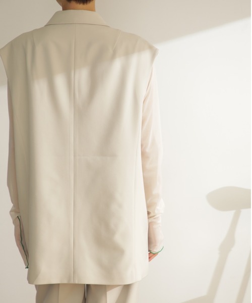 ROSE BUD（ローズバッド）の「ノースリーブジャケット（その他アウター・レディース・ブラウン/ベージュ・ONE SIZE）」の9枚目の写真