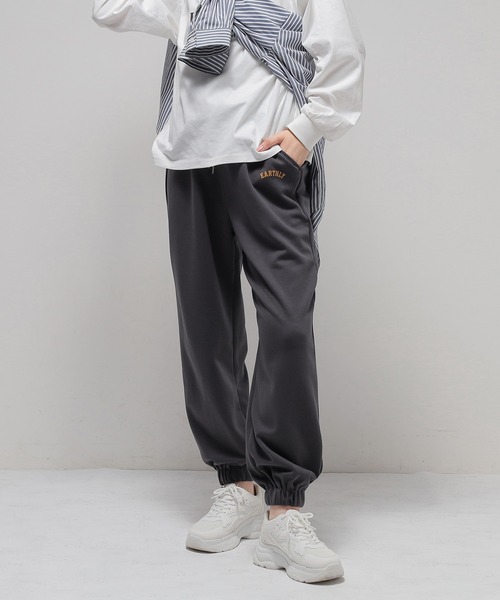 Honeys(ハニーズ)の「スウェットパンツ(スウェットパンツ・レディース・ブルー/アイボリー/杢グレー/イエロー系その他/スミクロ・S/M/L/LL)」の10枚目の写真