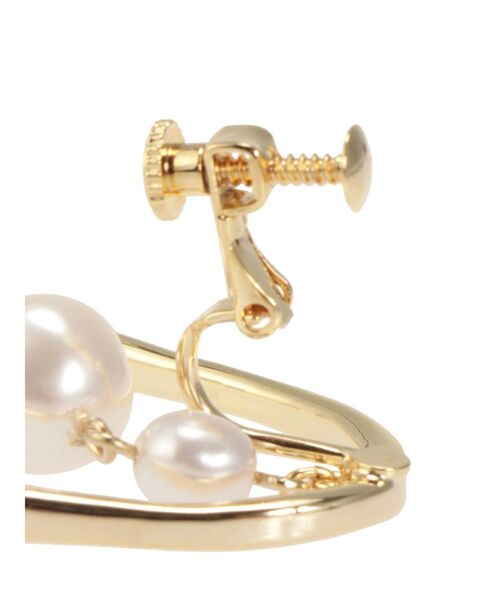 LAGUNAMOON（ラグナムーン）の「LADYフェイクパールサークルイヤリング（イヤリング・レディース・ゴールド・FREE）」の4枚目の写真