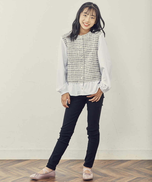 a.v.v（アーヴェヴェ）の「[KIDS]スキップバレエシューズ[WEB限定サイズ]（バレエシューズ・キッズ・ライトピンク/レッド/ブラック・21/20/18/19/22/23）」の4枚目の写真