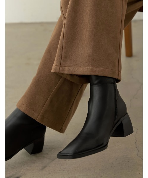 Re:EDIT(リエディ)の「スクエアトゥステッチミドルブーツ(ブーツ・レディース・ホワイト/パイソン/ベージュ/ブラック・SMALL/MEDIUM/LARGE)」の6枚目の写真