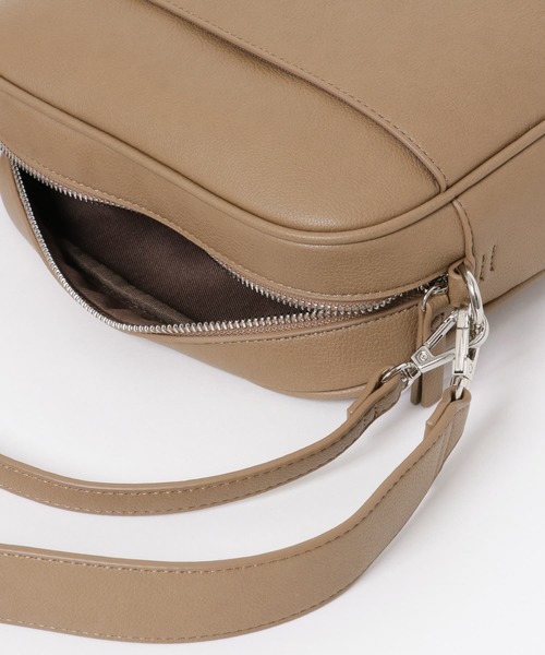 URBAN RESEARCH DOORS（アーバンリサーチドアーズ）の「2WAYスクエアショルダーバッグ（ショルダーバッグ・レディース・ブラウン/ブルー/ブラック・-）」の6枚目の写真