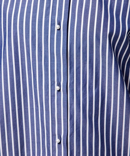 ROPE'（ロペ）の「シルキーブロードパールボタンシャツ（シャツ/ブラウス・レディース・ホワイト/カーキ/サックスブルー/ブルー系その他4・38）」の13枚目の写真