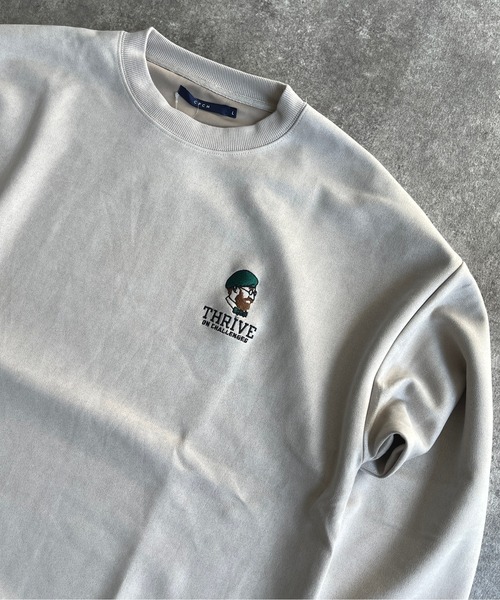 CPCM(シーピーシーエム)の「フェイクスエードポンチ胸ヒゲ刺繍スウェット(スウェット・メンズ・グレイッシュベージュ/チャコールグレー/グリーン・MEDIUM/LARGE)」の1枚目の写真