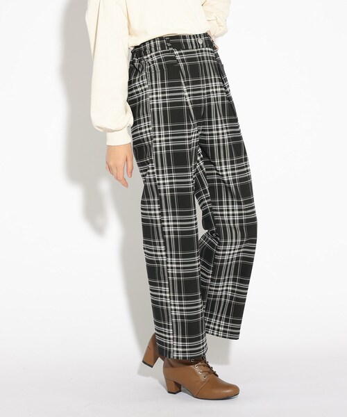 PINK-latte（ピンクラテ）の「◆【165cmWEB限定サイズあり/ストレッチ】大人気につき再入荷♪あったかシェフパンツ（その他パンツ・キッズ・ブラック/ベージュ系その他4/ブラック系1/グレー系1/ネイビー系1・02/15 /14/16）」の3枚目の写真