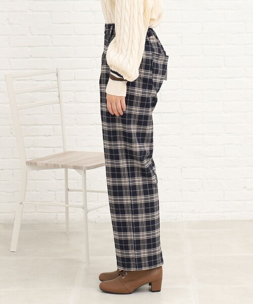 PINK-latte（ピンクラテ）の「◆【165cmWEB限定サイズあり/ストレッチ】大人気につき再入荷♪あったかシェフパンツ（その他パンツ・キッズ・ブラック/ベージュ系その他4/ブラック系1/グレー系1/ネイビー系1・02/15 /14/16）」の7枚目の写真