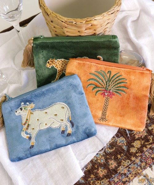 【かわいい！】HERMES 可愛らしい刺繍とチェック柄 ポーチ 898000002491000-1_8bce1c70-