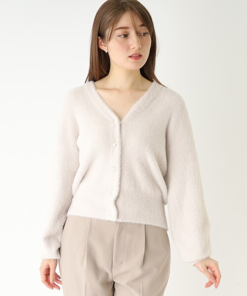 index（インデックス）の「◆フェザーヤーン フェイクパールボタンカーディガン（カーディガン/ボレロ・レディース・サックスブルー/チャコールグレー/ライトグレー・36/38/40/42）」の4枚目の写真