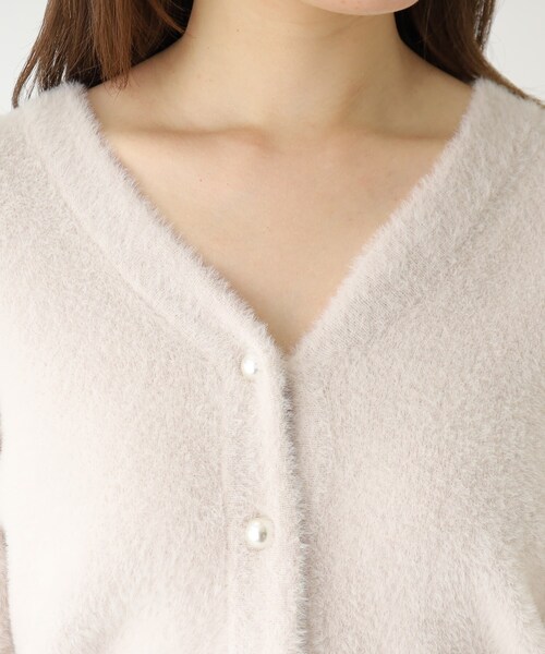 index（インデックス）の「◆フェザーヤーン フェイクパールボタンカーディガン（カーディガン/ボレロ・レディース・サックスブルー/チャコールグレー/ライトグレー・36/38/40/42）」の7枚目の写真