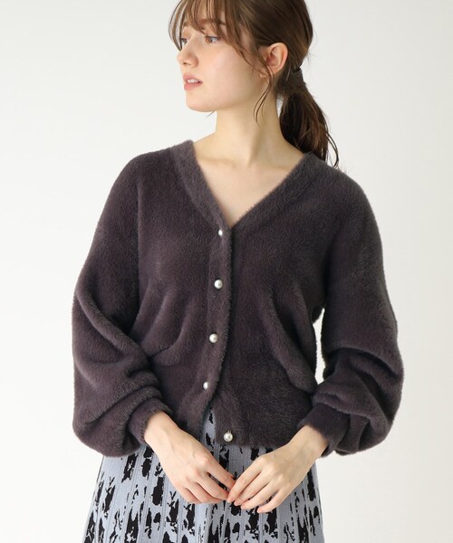 index（インデックス）の「◆フェザーヤーン フェイクパールボタンカーディガン（カーディガン/ボレロ・レディース・サックスブルー/チャコールグレー/ライトグレー・36/38/40/42）」の14枚目の写真