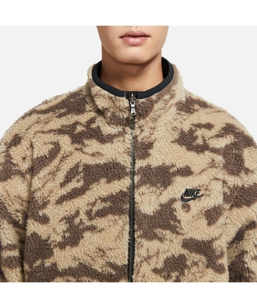 NIKE(ナイキ)の「ナイキ ナイキ ナイキ クラブ+ ウィンター REV L/S トップ(その他アウター・メンズ・ブラック/オリーブ・S/LL/L/3L/M)」の3枚目の写真