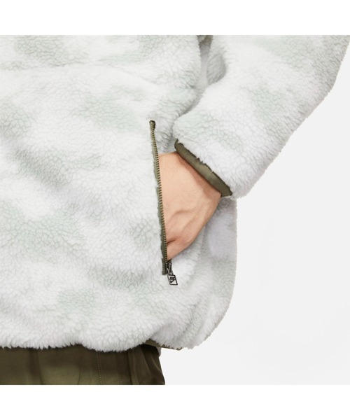 NIKE(ナイキ)の「ナイキ ナイキ ナイキ クラブ+ ウィンター REV L/S トップ(その他アウター・メンズ・ブラック/オリーブ・S/LL/L/3L/M)」の4枚目の写真