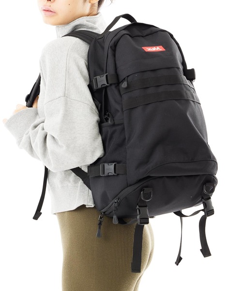 X-girl（エックスガール）の「MILLS LOGO ADVENTURE BACKPACK（バックパック/リュック・レディース・ブラック/レッド・ONE SIZE）」の19枚目の写真