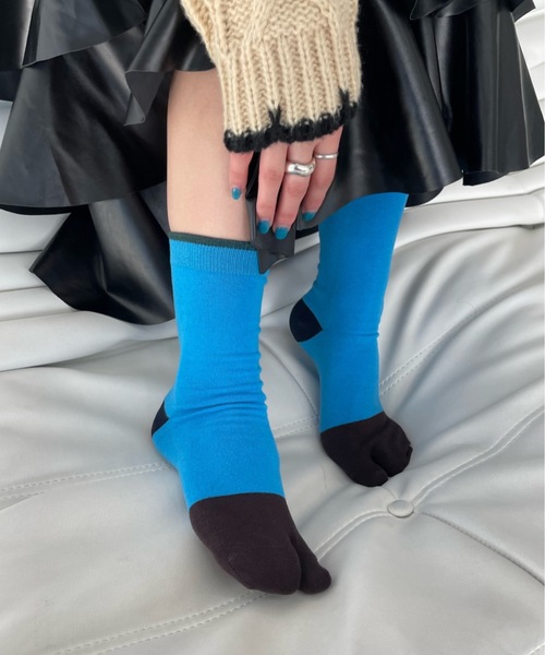 SANSeLF（サンセルフ）の「カラータビソックス【SANSeLF】sana23s004（ソックス/靴下・レディース・グリーン/ブラック/ライトブルー/ブルー・FREE）」の4枚目の写真