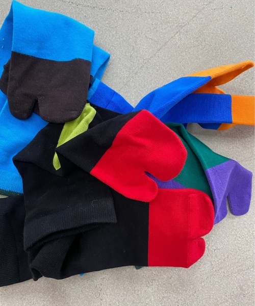 SANSeLF（サンセルフ）の「カラータビソックス【SANSeLF】sana23s004（ソックス/靴下・レディース・グリーン/ブラック/ライトブルー/ブルー・FREE）」の8枚目の写真