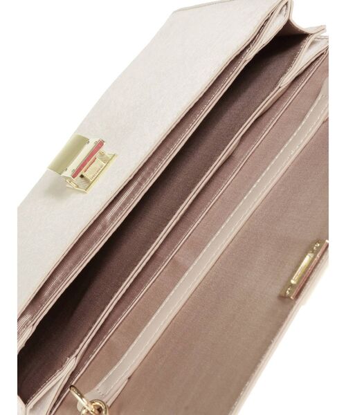 LAGUNAMOON（ラグナムーン）の「LADYヴィンテージサテンメタルクラッチバッグ（クラッチバッグ・レディース・ライトベージュ・FREE）」の6枚目の写真