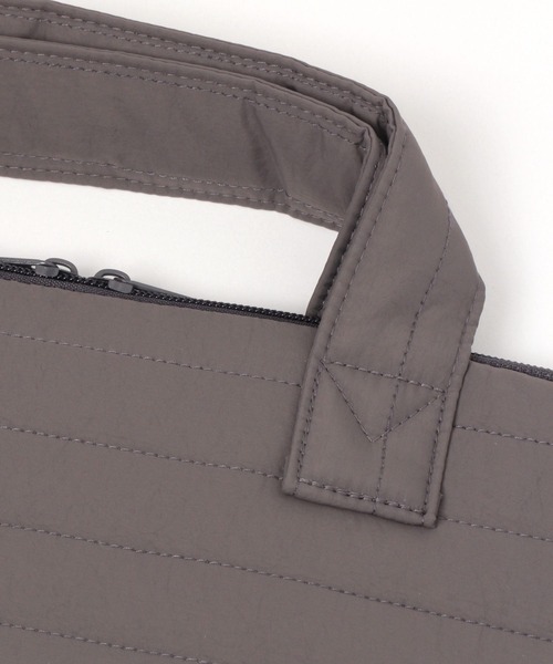 LAKOLE（ラコレ）の「キルティングPCケース / 178269（PC・タブレットケース・レディース・グレー/ホワイト/ブラック/ベージュ・FREE）」の10枚目の写真