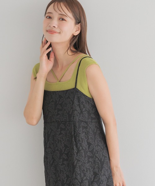 mysty woman（ミスティウーマン）の「ストリング前後2WAYリブニットタンク 197417（ニット/セーター・レディース・オフホワイト/オレンジ系その他/グレイッシュブルー/モカ/ブラック/イエロー/グリーン/ライトグリーン/グリーン系その他/ピンク・FREE）」の6枚目の写真