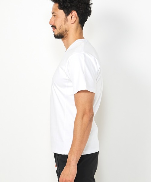 MEN'S BIGI（メンズビギ）の「【1PIU1UGUALE3 RELAX】シルケットポンチラインストーンロゴTシャツ（Tシャツ/カットソー・メンズ・ホワイト/ブラック・01/02/03）」の10枚目の写真