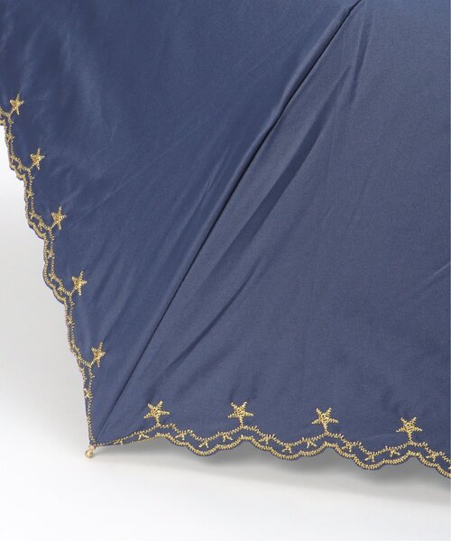 LBC（エルビーシー）の「【UVカット】Wpc. 遮光 星柄 スカラップ ミニ 日傘 晴雨兼用 折りたたみ傘（折りたたみ傘・レディース・ブラック/ネイビー/オフホワイト・FREE）」の4枚目の写真