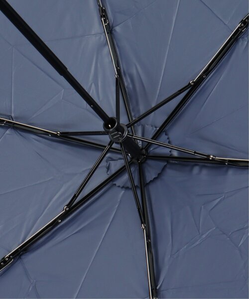 LBC（エルビーシー）の「【UVカット】Wpc. 遮光 星柄 スカラップ ミニ 日傘 晴雨兼用 折りたたみ傘（折りたたみ傘・レディース・ブラック/ネイビー/オフホワイト・FREE）」の6枚目の写真