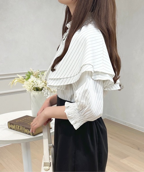 apres jour(アプレジュール)の「ラッフル+パフスリーブブラウス【ZOZOTOWN限定アイテム】(シャツ/ブラウス・レディース・ピンク系その他/グレー/ホワイト系その他/オフホワイト・フリー/X-LARGE)」の7枚目の写真